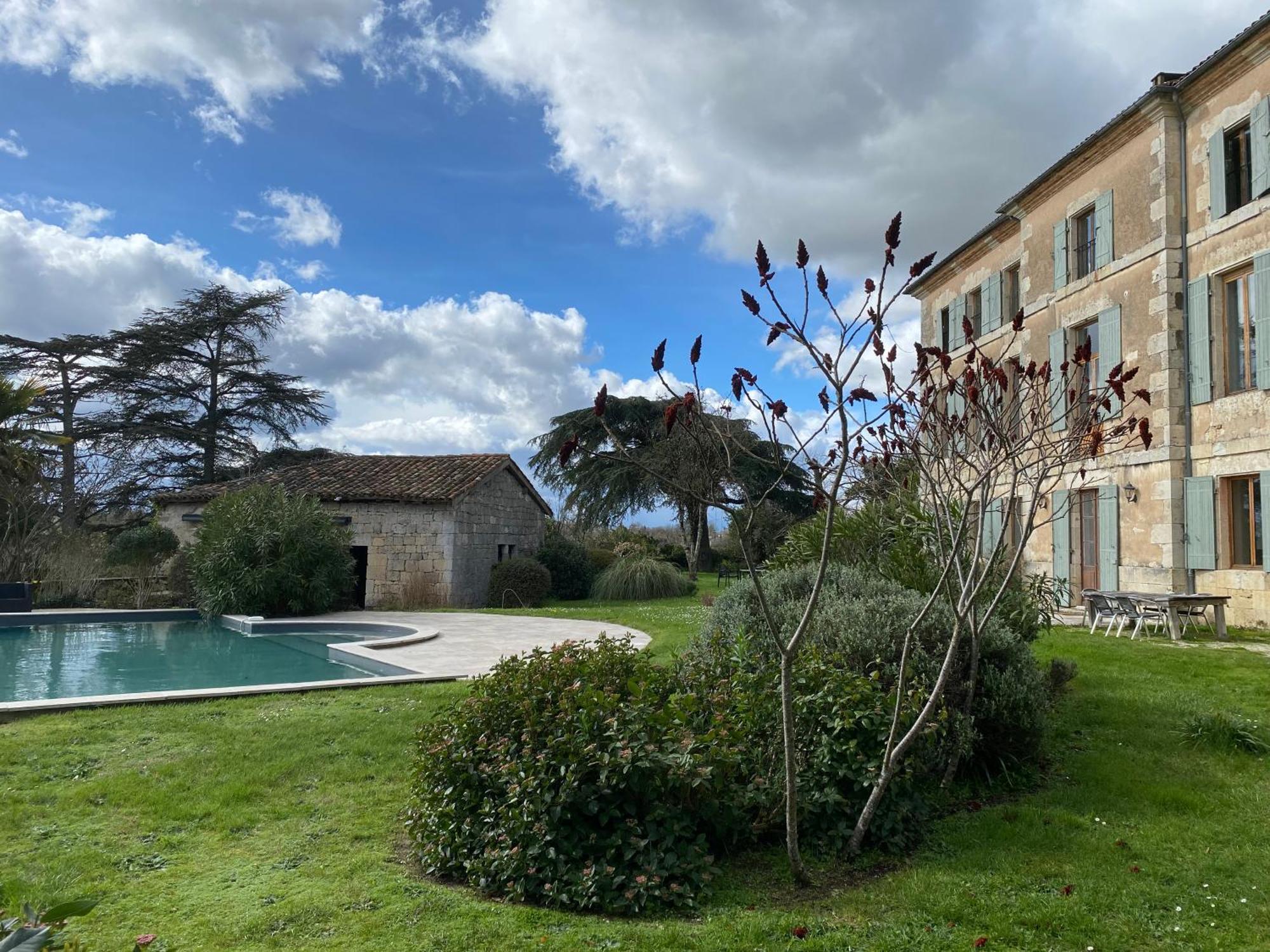 Maison d'Hôtes Domaine de Bernou La Croix-Blanche Exterior foto