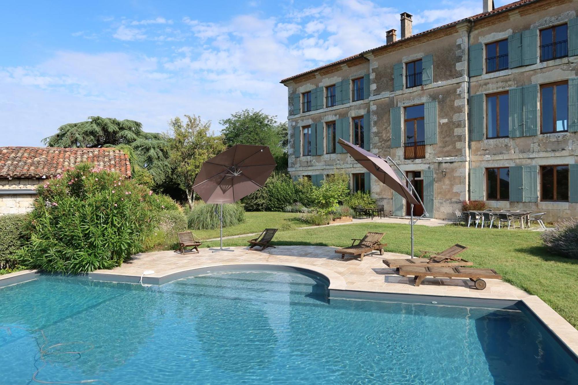 Maison d'Hôtes Domaine de Bernou La Croix-Blanche Exterior foto